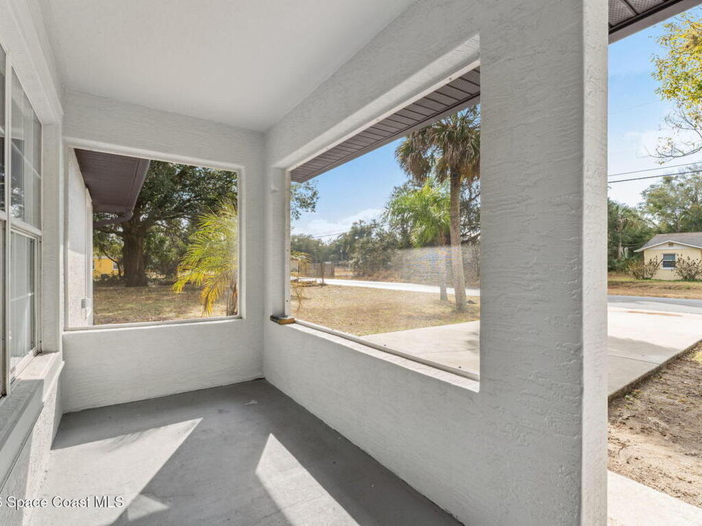 2665 Myrtle Avenue, Mims, FL 32754