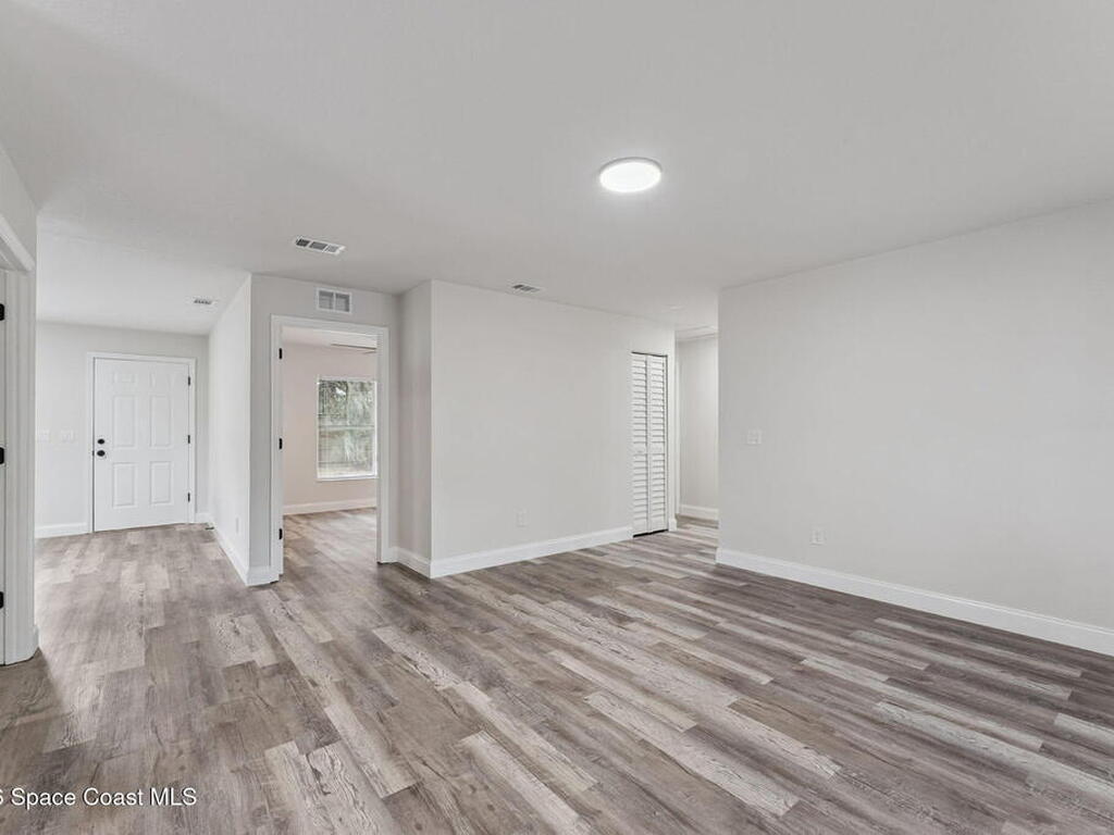 2665 Myrtle Avenue, Mims, FL 32754