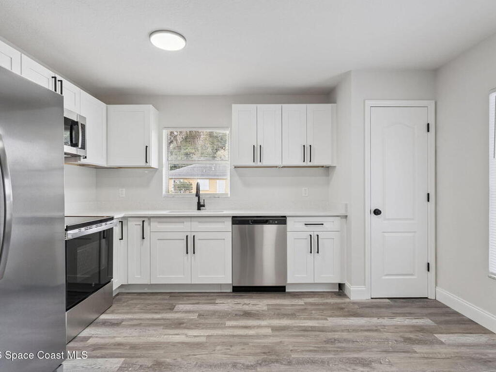 2665 Myrtle Avenue, Mims, FL 32754