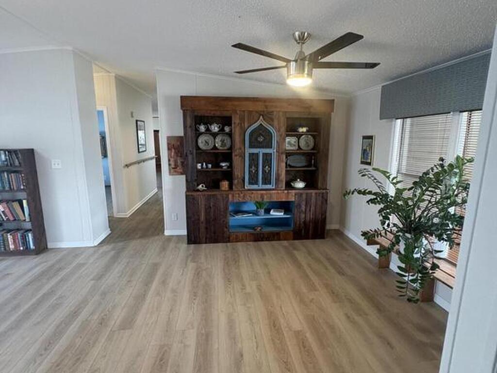 7625 Longhorn Avenue, Micco, FL 32976