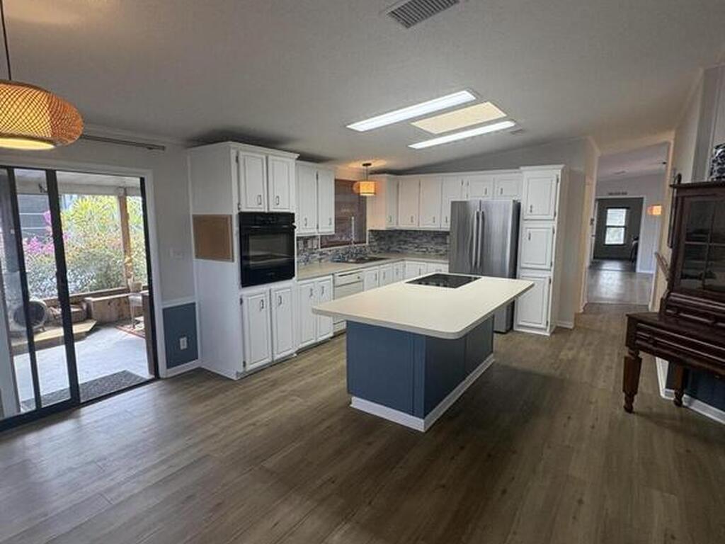 7625 Longhorn Avenue, Micco, FL 32976