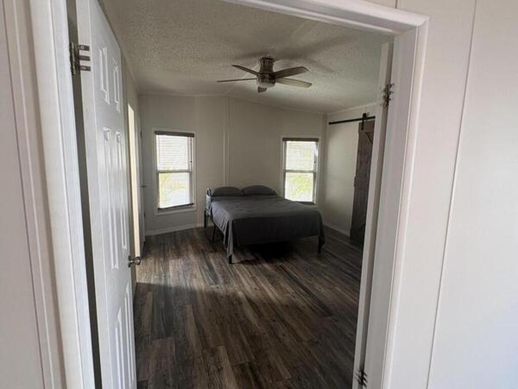 7625 Longhorn Avenue, Micco, FL 32976