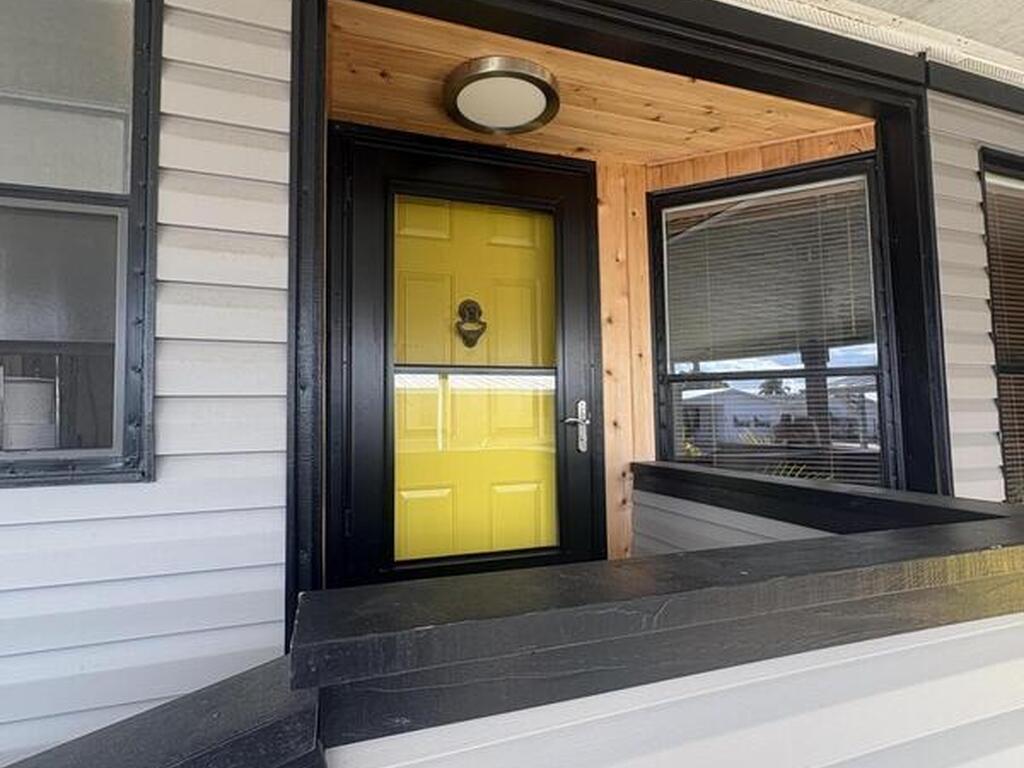 7625 Longhorn Avenue, Micco, FL 32976