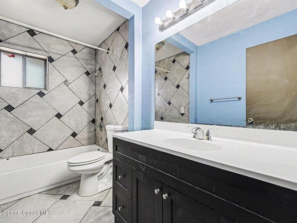 152 Americana Boulevard, Palm Bay, FL 32907