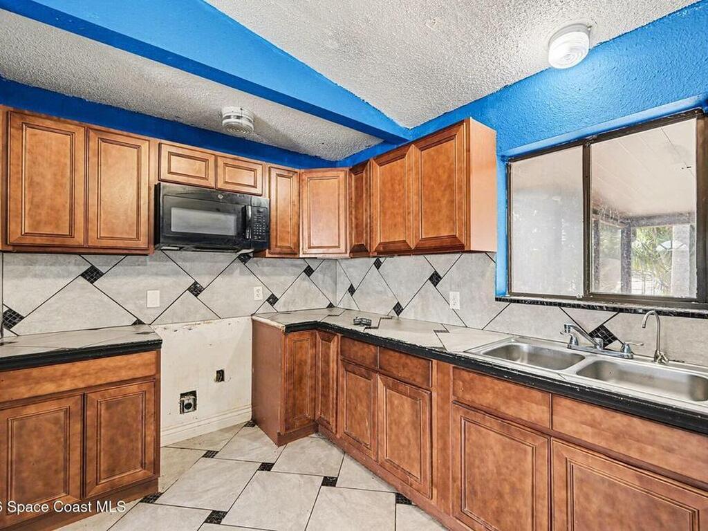 152 Americana Boulevard, Palm Bay, FL 32907