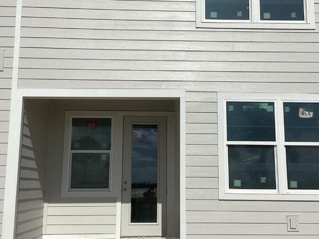 1239 Bluewater Lane, Rockledge, FL 32955