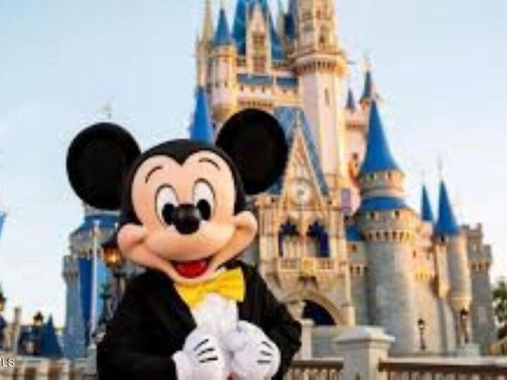 204 Adams Avenue, Cape Canaveral, FL 32920