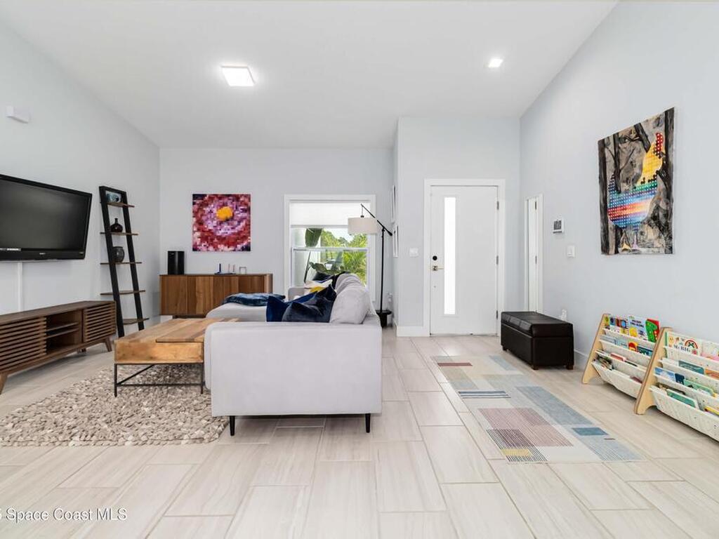 2840 Fontainebleau Avenue, Palm Bay, FL 32909