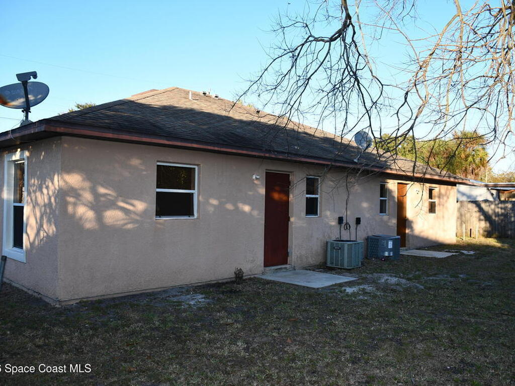 1529, 1531 Paradise Lane, Cocoa, FL 32922