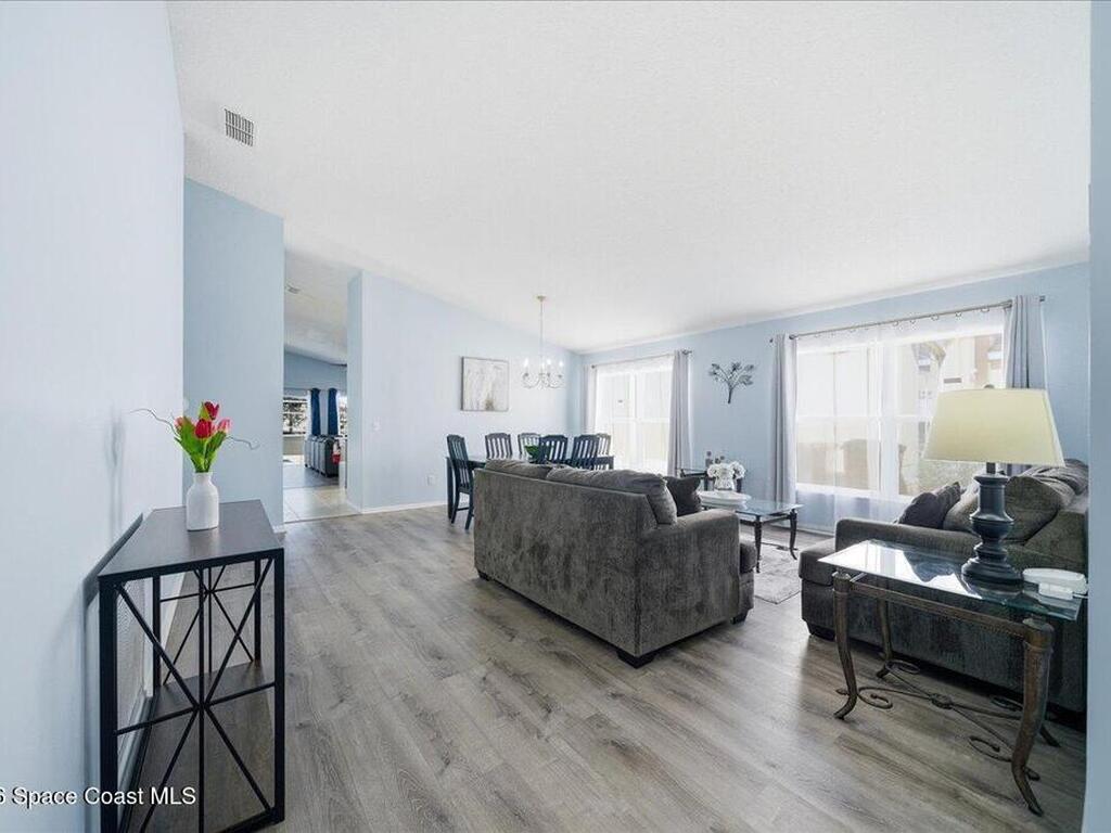 632 Bloomingdale Drive, Davenport, FL 33897