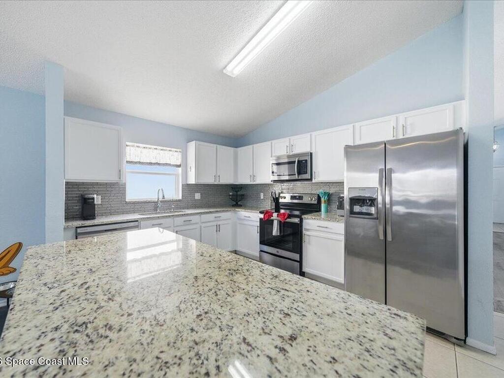 632 Bloomingdale Drive, Davenport, FL 33897