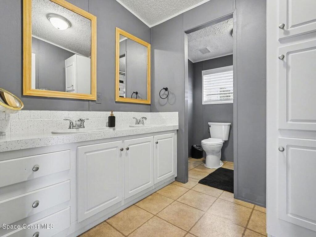 926 Laurel Circle, Barefoot Bay, FL 32976