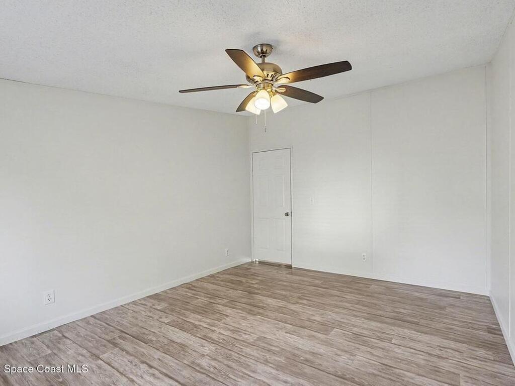 926 Laurel Circle, Barefoot Bay, FL 32976