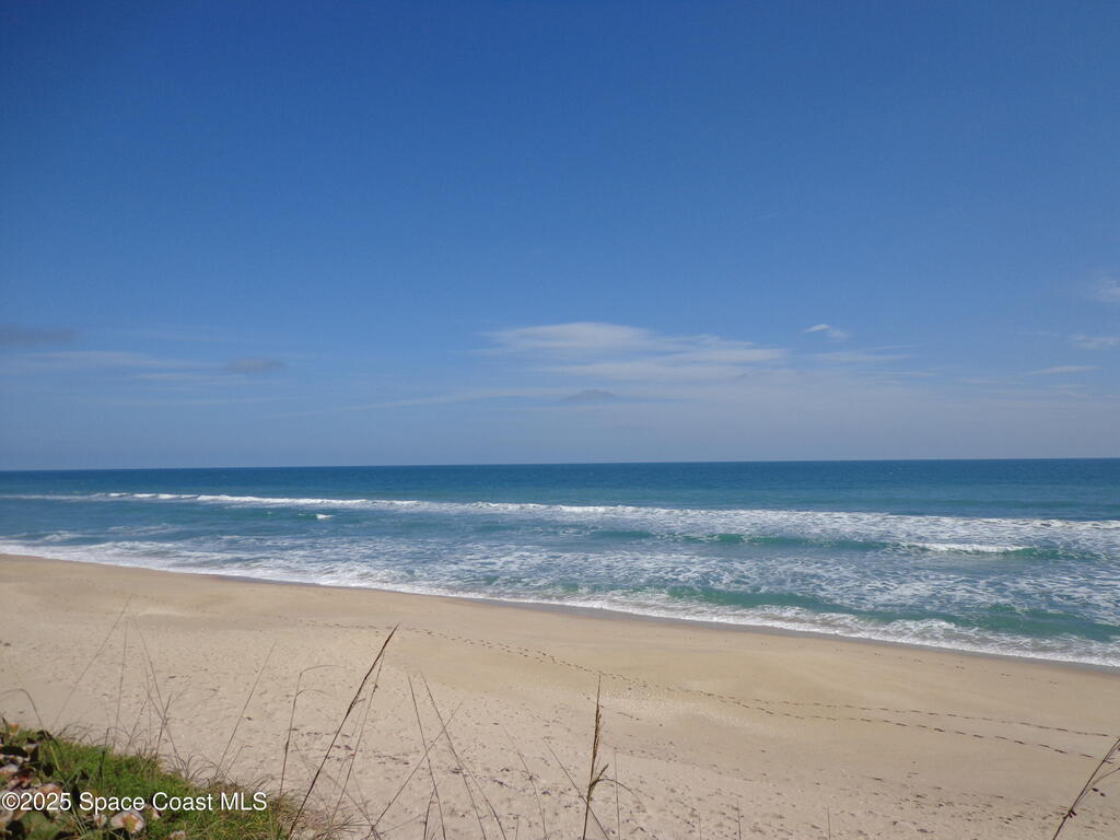 210 Pelican Drive, Melbourne Beach, FL 32951