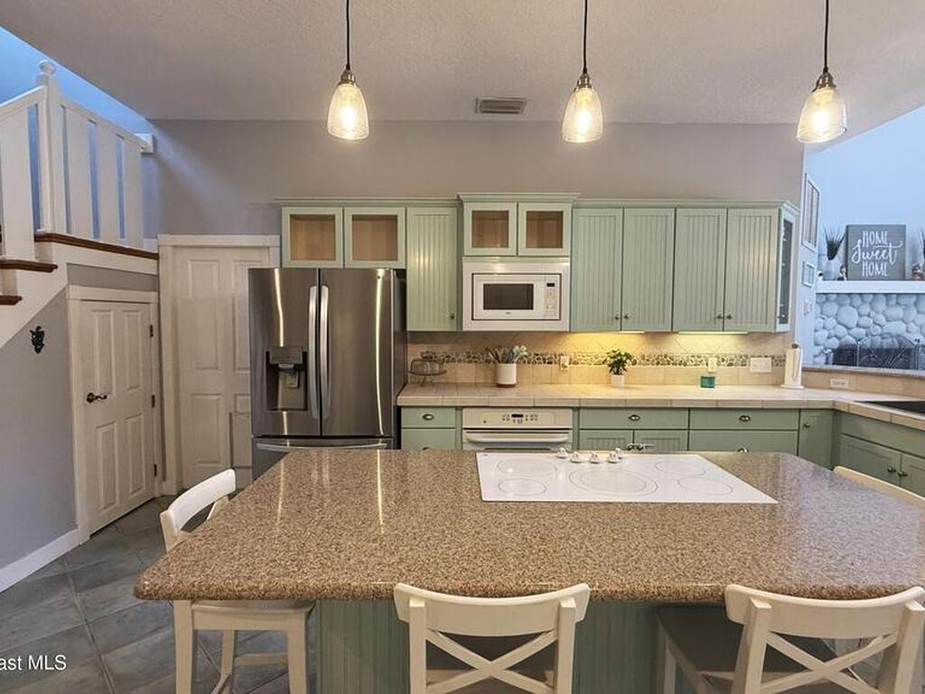 210 Pelican Drive, Melbourne Beach, FL 32951