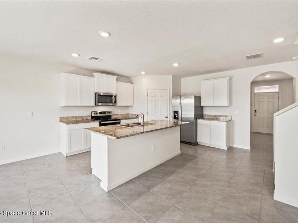 870 Remington Green Drive, Palm Bay, FL 32909