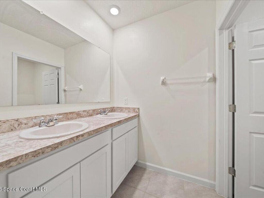 870 Remington Green Drive, Palm Bay, FL 32909