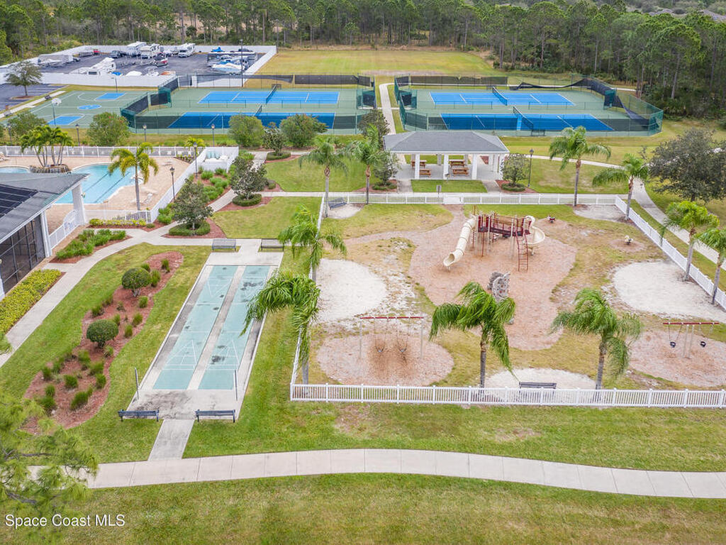 870 Remington Green Drive, Palm Bay, FL 32909