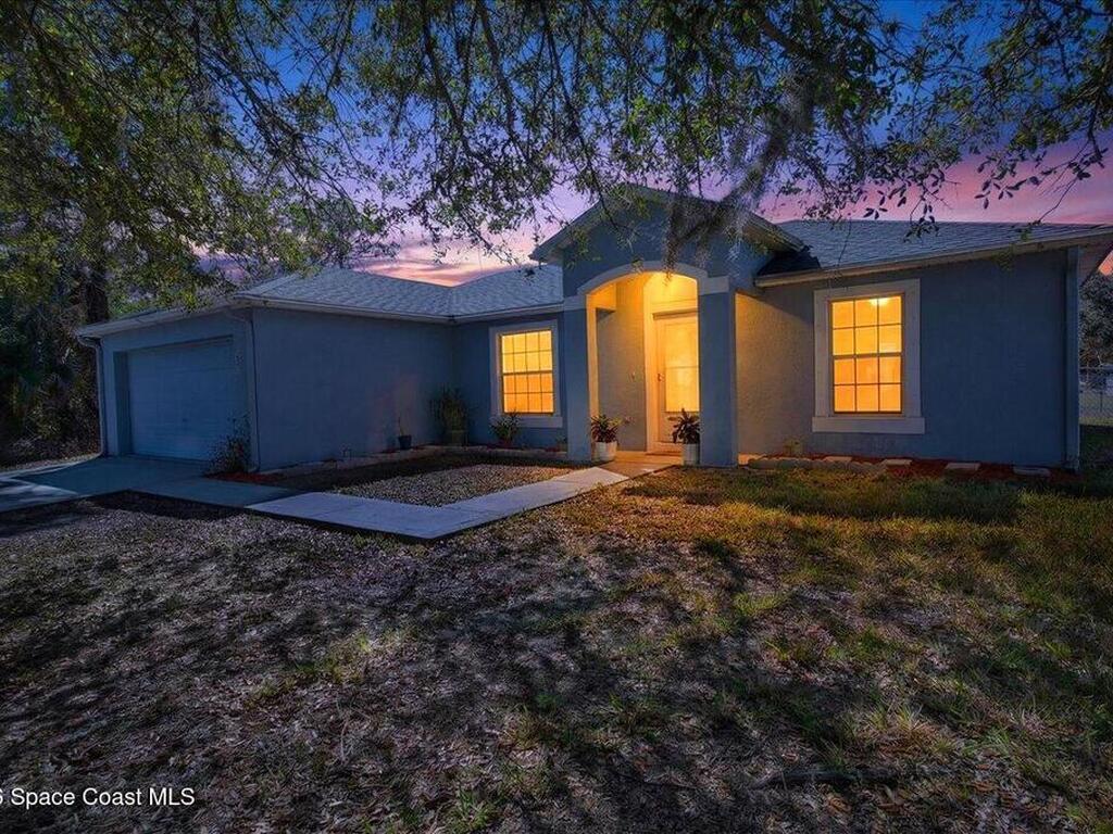 132 Hilton Avenue, Palm Bay, FL 32907