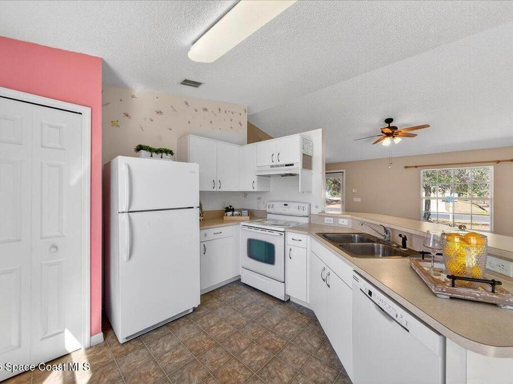 132 Hilton Avenue, Palm Bay, FL 32907