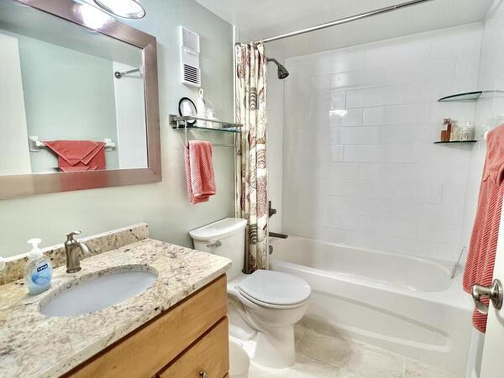 640 N Atlantic Avenue, Cocoa Beach, FL 32931