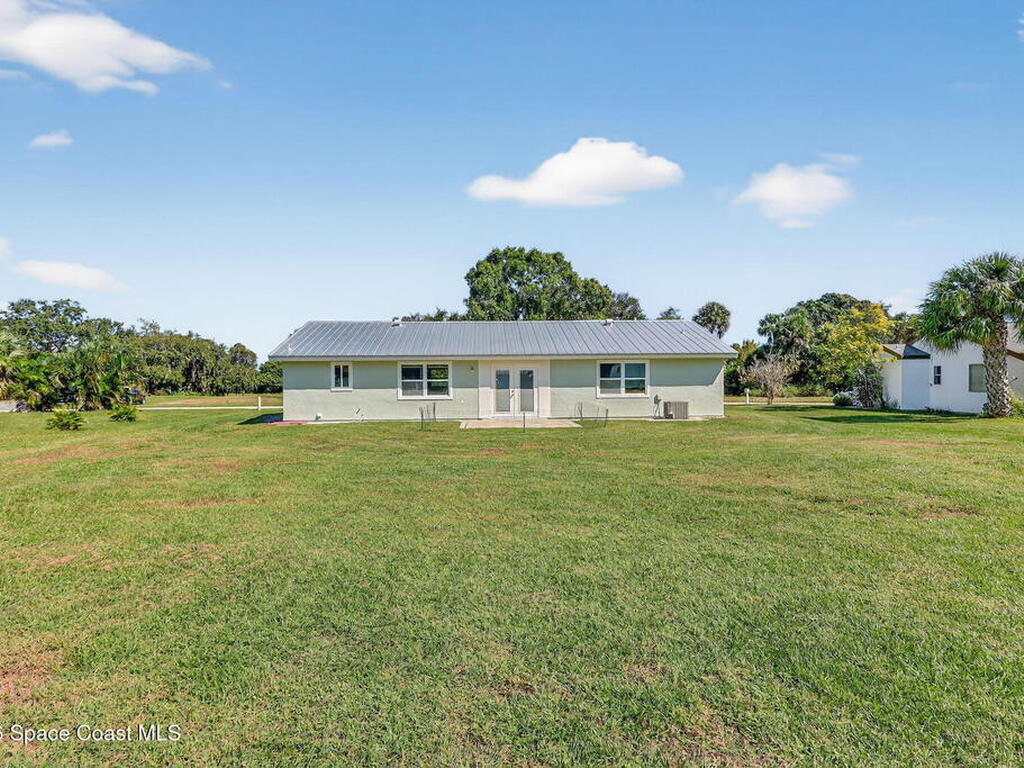 1610 SE Burning Lane, Port St. Lucie, FL 34952