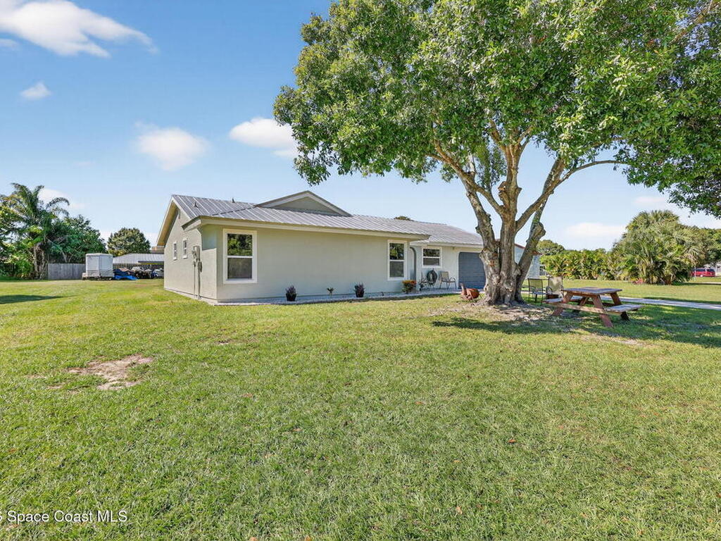 1610 SE Burning Lane, Port St. Lucie, FL 34952