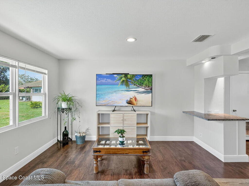 1610 SE Burning Lane, Port St. Lucie, FL 34952