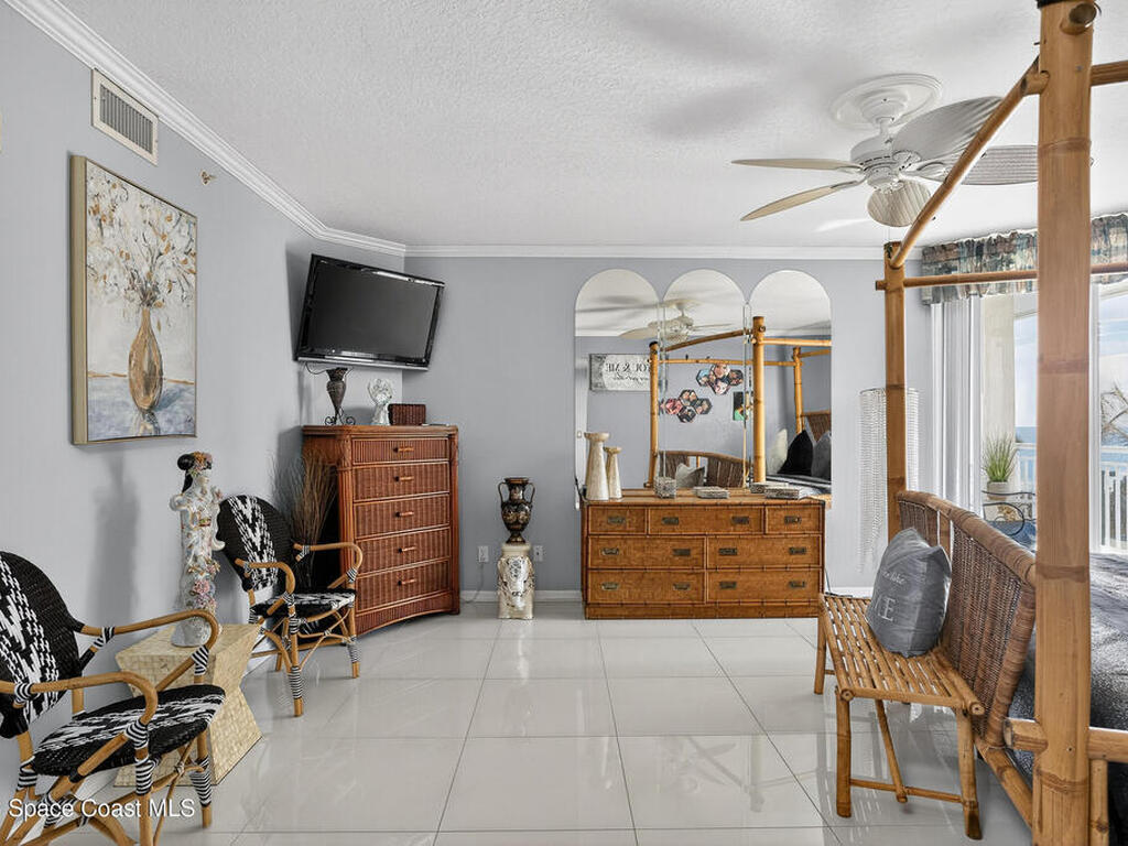 925 N Highway A1a, Indialantic, FL 32903