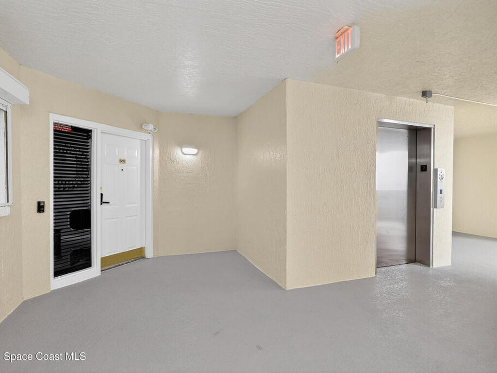 925 N Highway A1a, Indialantic, FL 32903