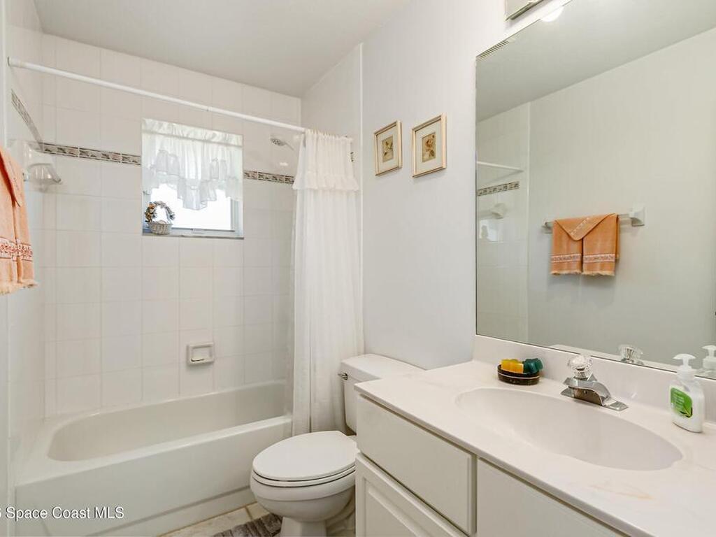 2446 Oakcrest Lane, Melbourne, FL 32904