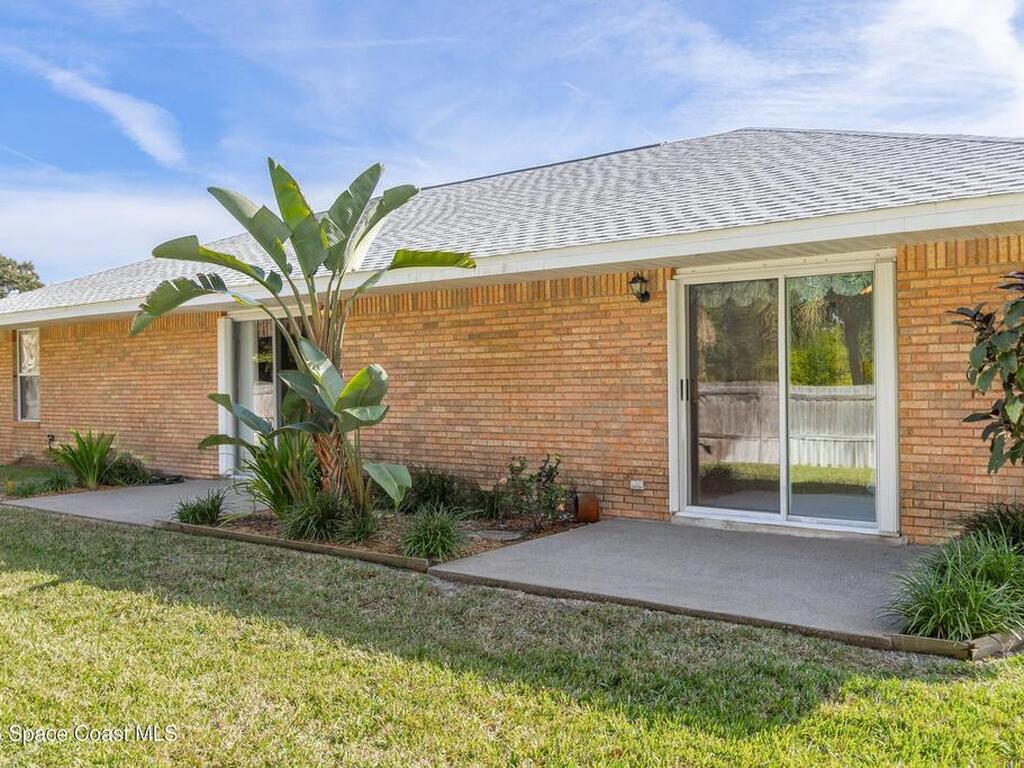 2446 Oakcrest Lane, Melbourne, FL 32904