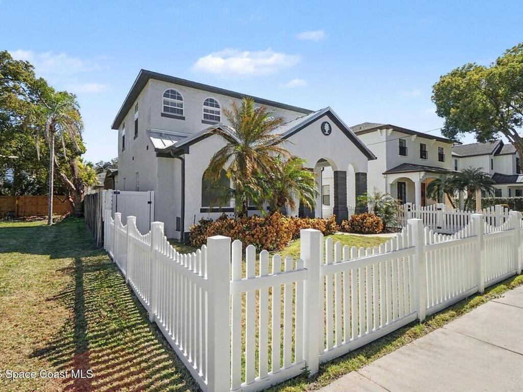 3309 Helen Avenue, Orlando, FL 32804