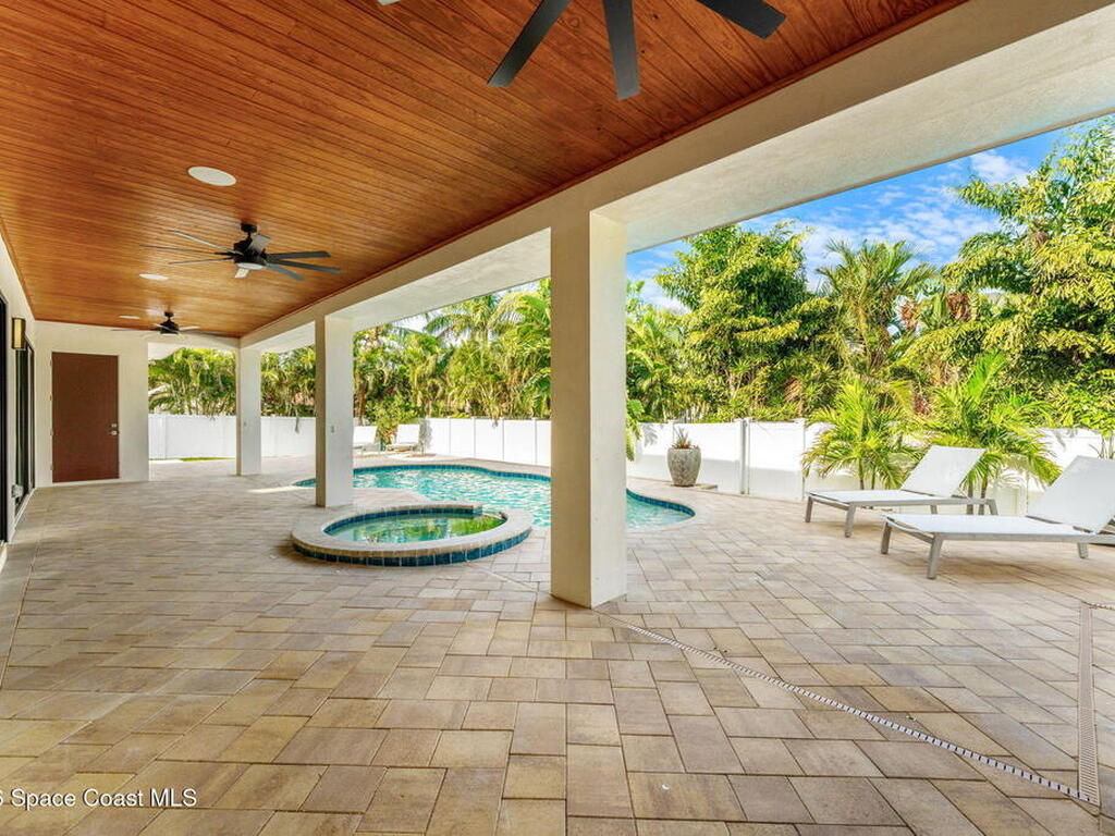 2355 N Riverside Drive, Indialantic, FL 32903