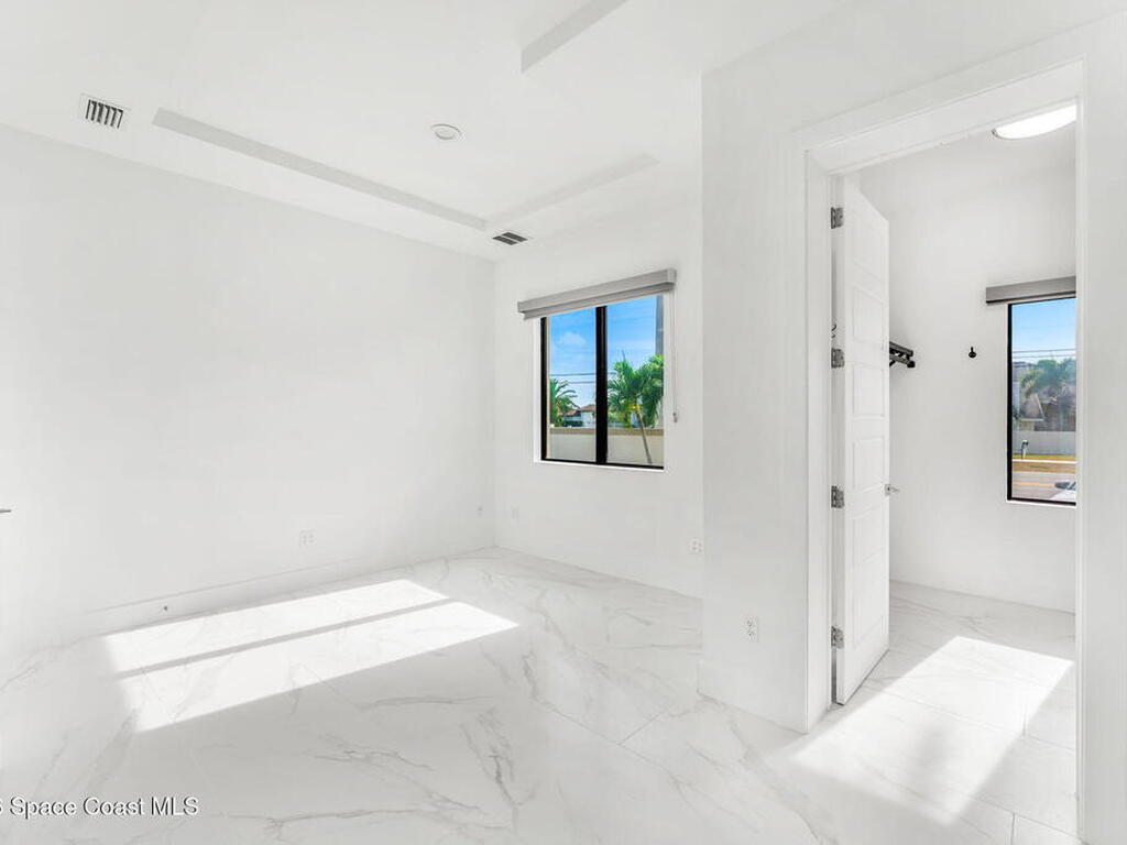 2355 N Riverside Drive, Indialantic, FL 32903