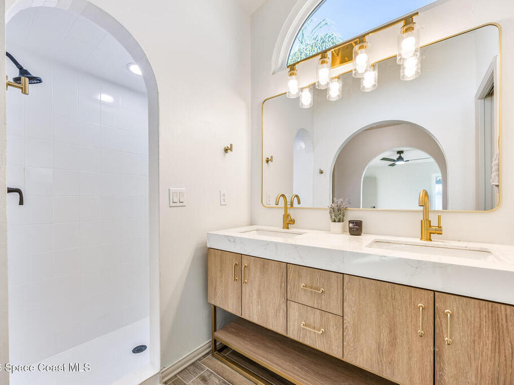 100 Seahorse Circle, Palm Bay, FL 32909