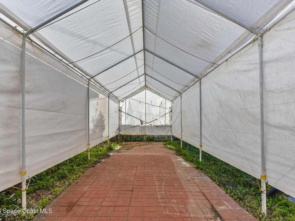 100 Seahorse Circle, Palm Bay, FL 32909