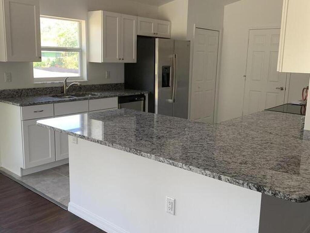 162 SE Mabry Street, Sebastian, FL 32958