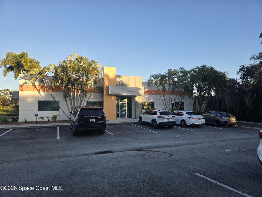 1160 Broadband Drive, Melbourne, FL 32901