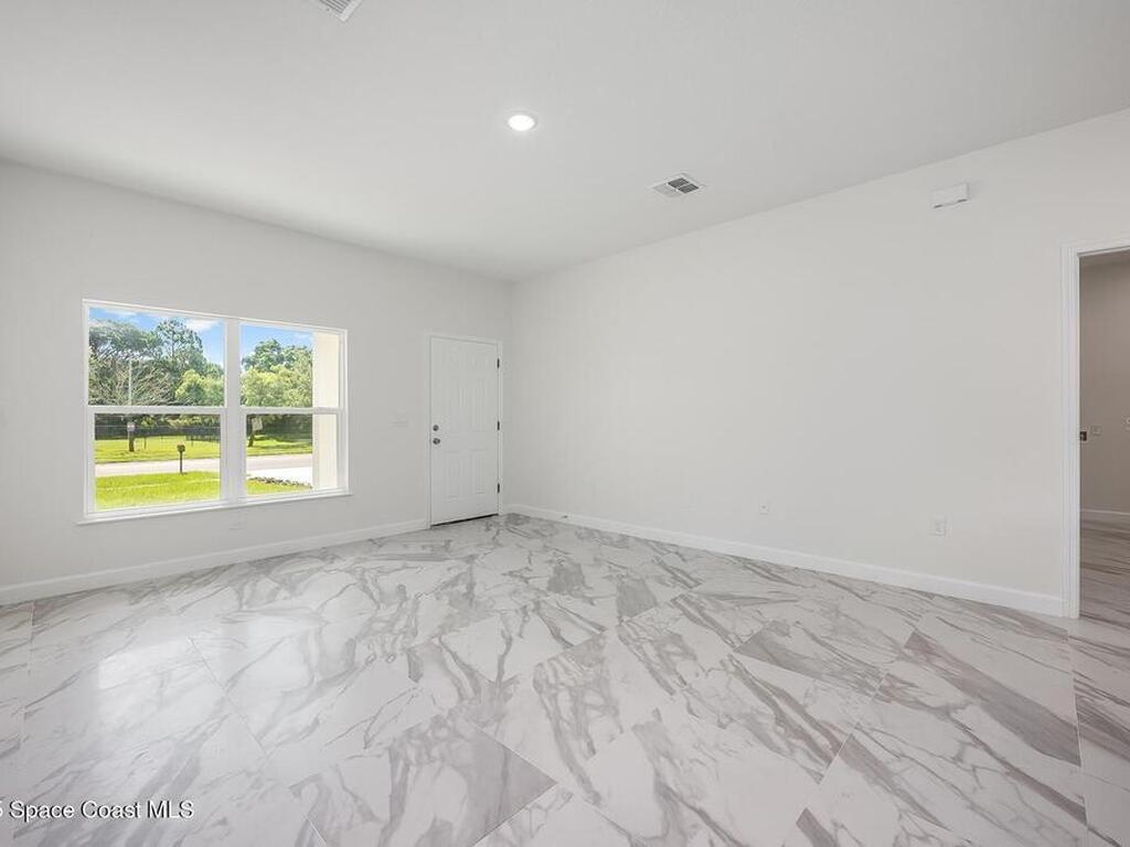 1720 S Deleon Avenue, Titusville, FL 32780