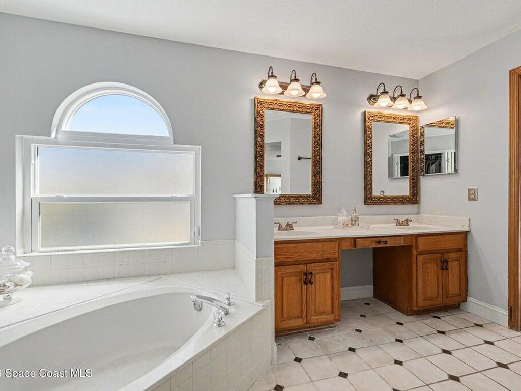 2449 Willowbrook Road, Merritt Island, FL 32952