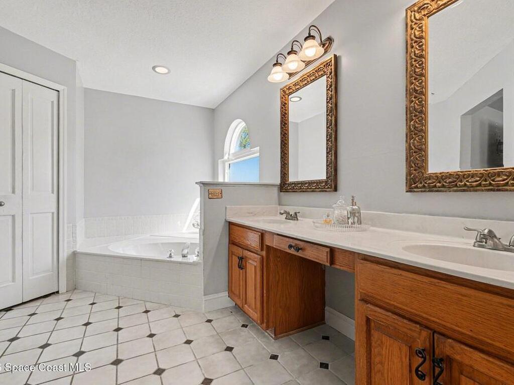 2449 Willowbrook Road, Merritt Island, FL 32952