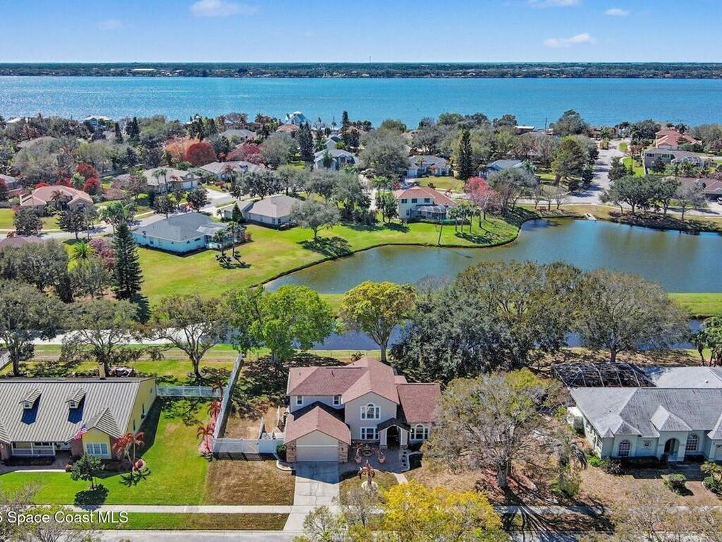 2449 Willowbrook Road, Merritt Island, FL 32952