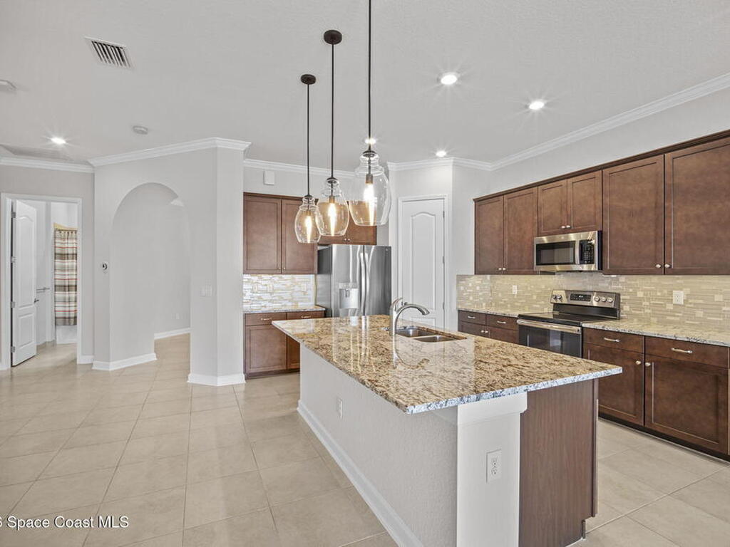 2741 Treasure Cay Lane, Melbourne, FL 32940