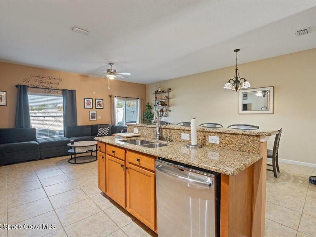 2565 Revolution Street, Melbourne, FL 32935