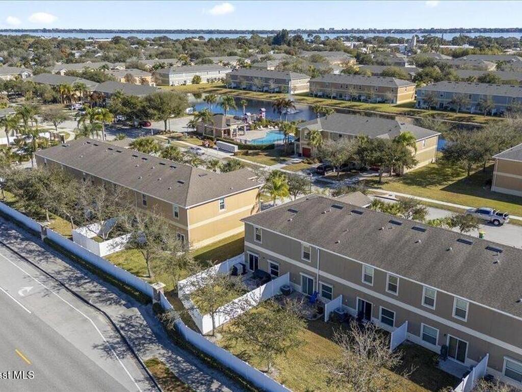 2565 Revolution Street, Melbourne, FL 32935