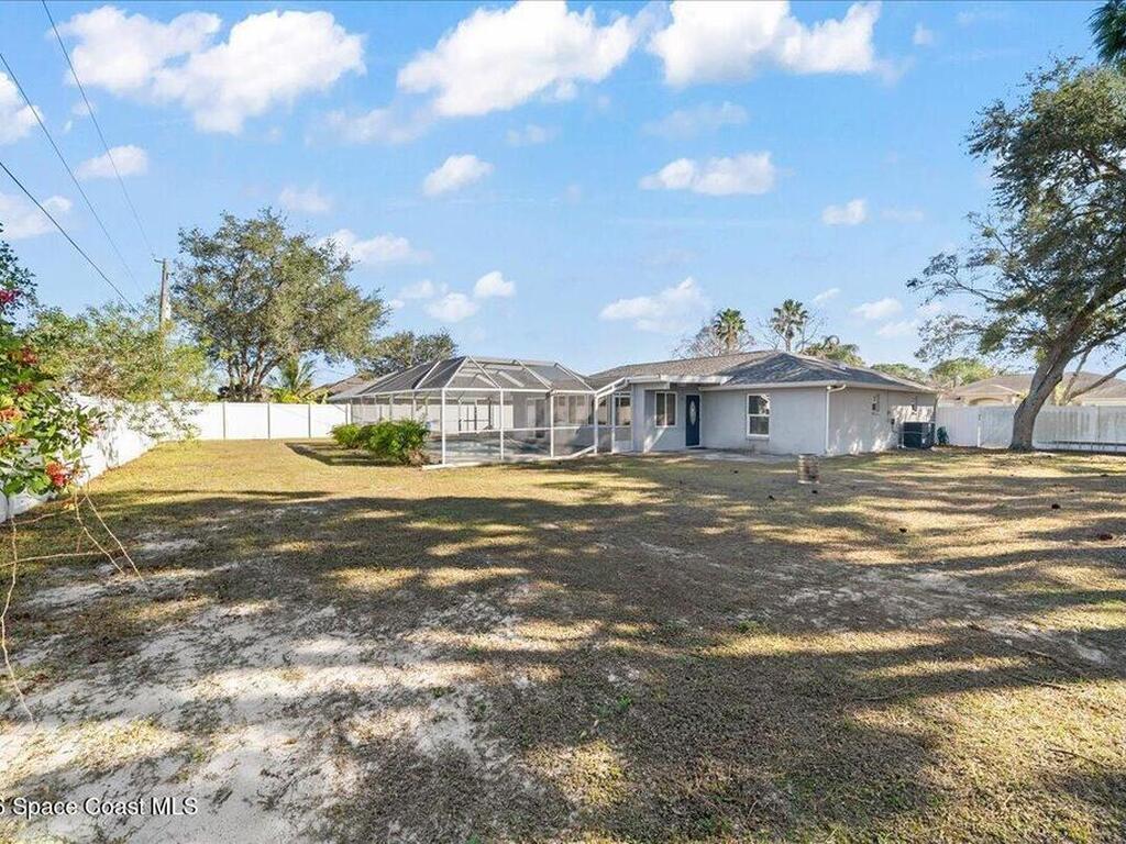 551 Brickell Street, Palm Bay, FL 32909