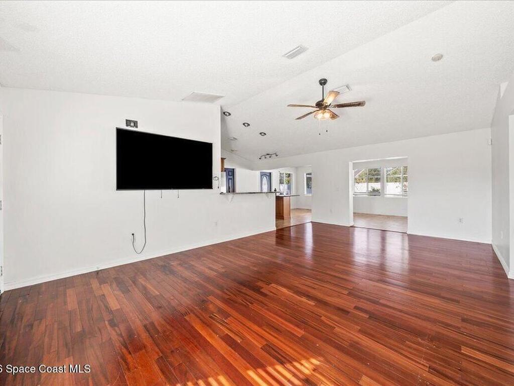 551 Brickell Street, Palm Bay, FL 32909