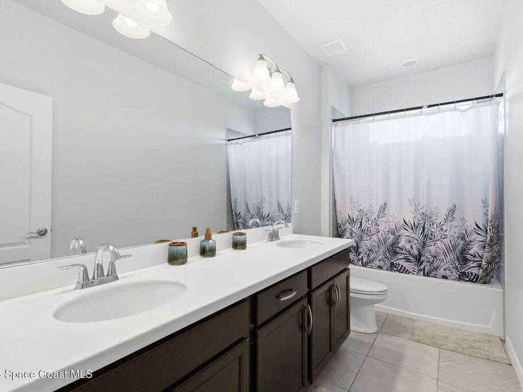 3253 Casare Drive, Melbourne, FL 32940