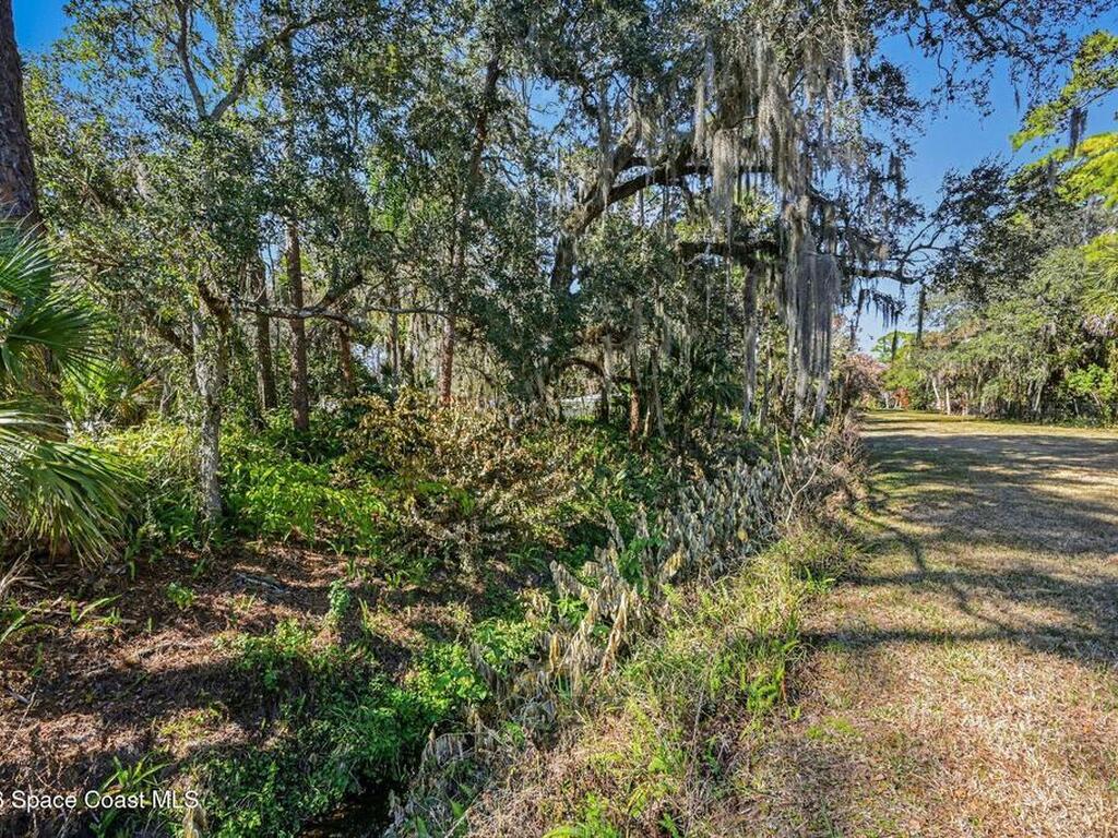 537 Acacia Avenue, Melbourne, FL 32904